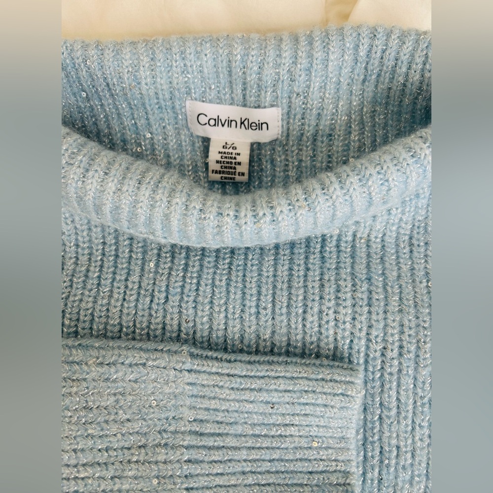 Calvin Klein Light Blue Knit Sweater L